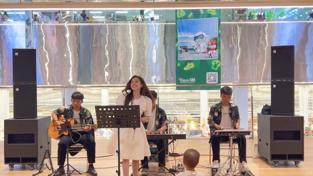 Thuê Ban Nhạc Kèm Âm Thanh Ánh Sáng